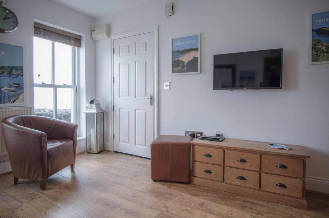 Goscar Court - 1 Bedroom Apartment - Tenby Eksteriør billede