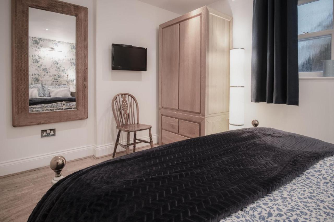 Goscar Court - 1 Bedroom Apartment - Tenby Eksteriør billede